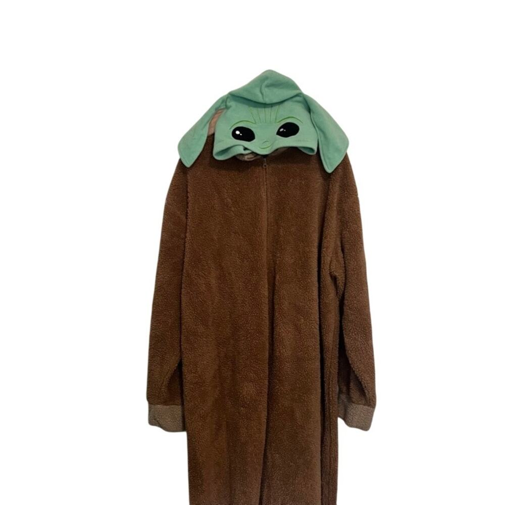 Star Wars Adult Madalorian Grogu Baby Yoda Onsie